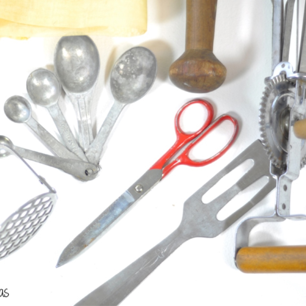 vintage kitchen collection | vintage kitchen lot - Picture 5 of 7